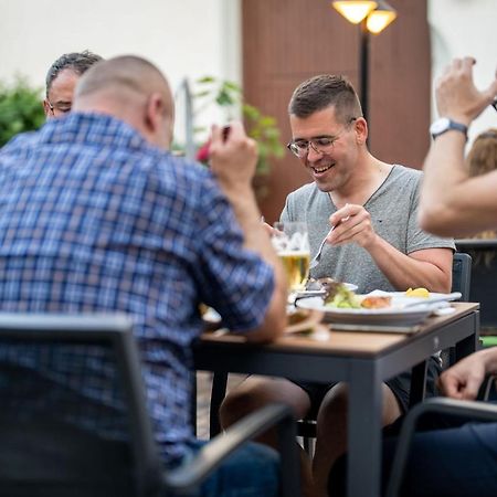 Hotel Reussischer Hof Schmölln Eksteriør bilde