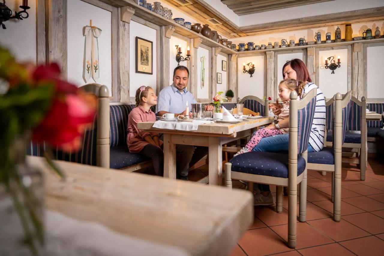 Hotel Reussischer Hof Schmölln Eksteriør bilde