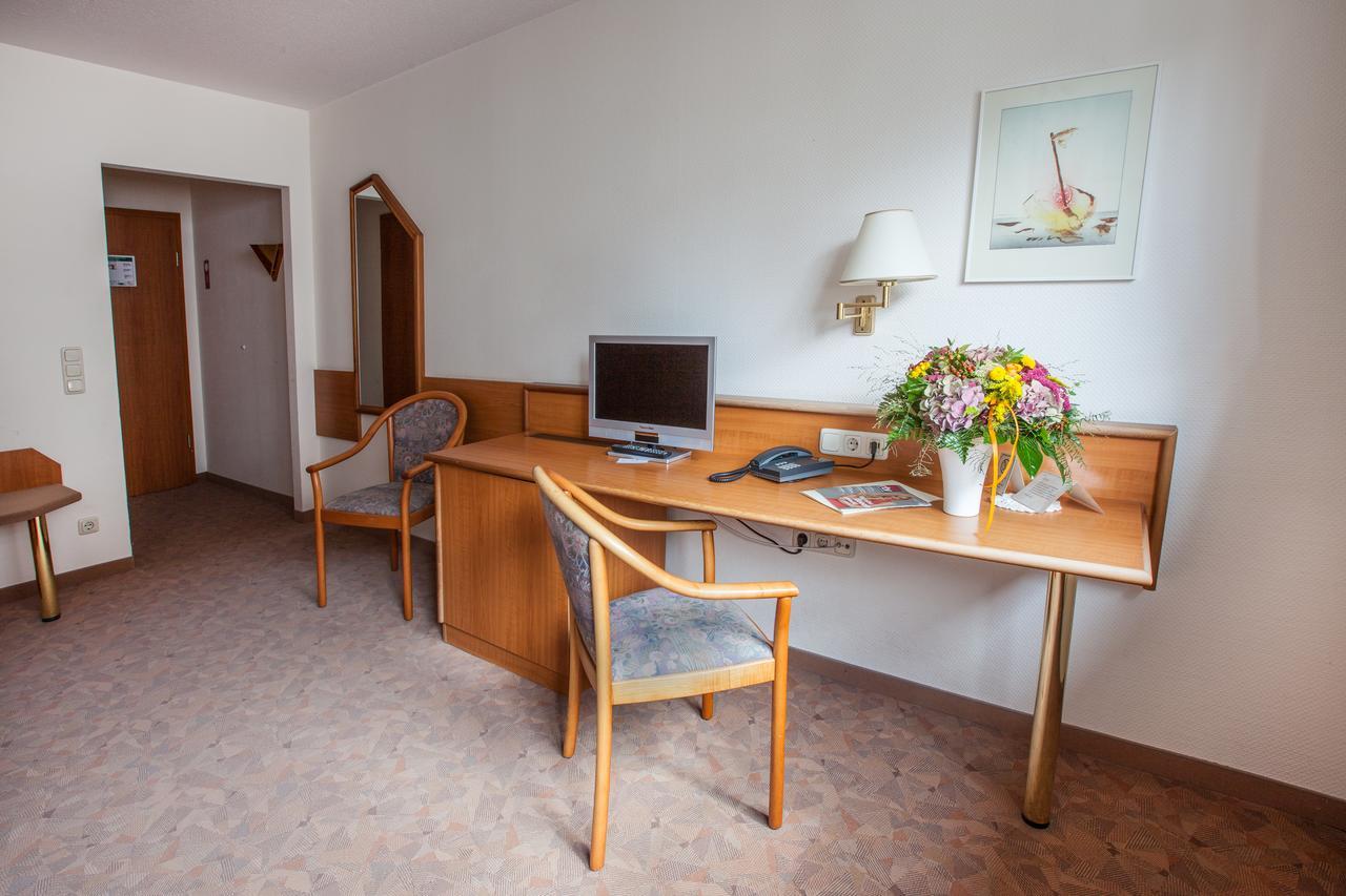 Hotel Reussischer Hof Schmölln Eksteriør bilde